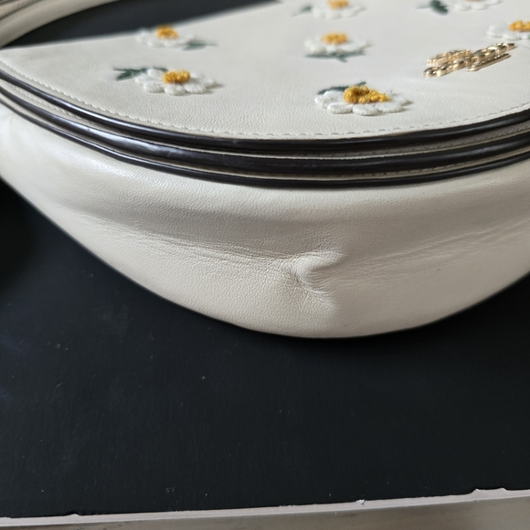 Coach Ellen Crossbody With Daisy Embroidery purse - Picture 12 of 16